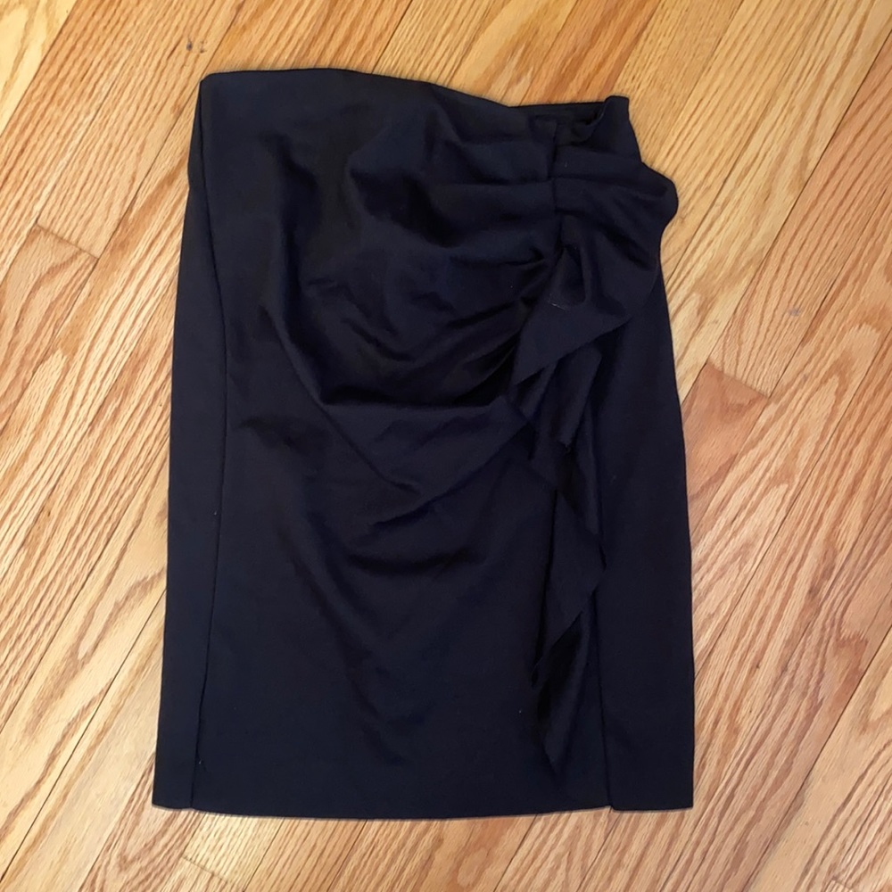 New York & Company Stretch Ruffle Black Skirt. Size 0